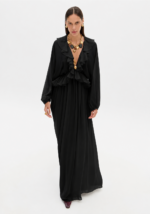 VESTIDO PRETO COM FOLHOS NO DECOTE LANÇA PERFUME - Image 4
