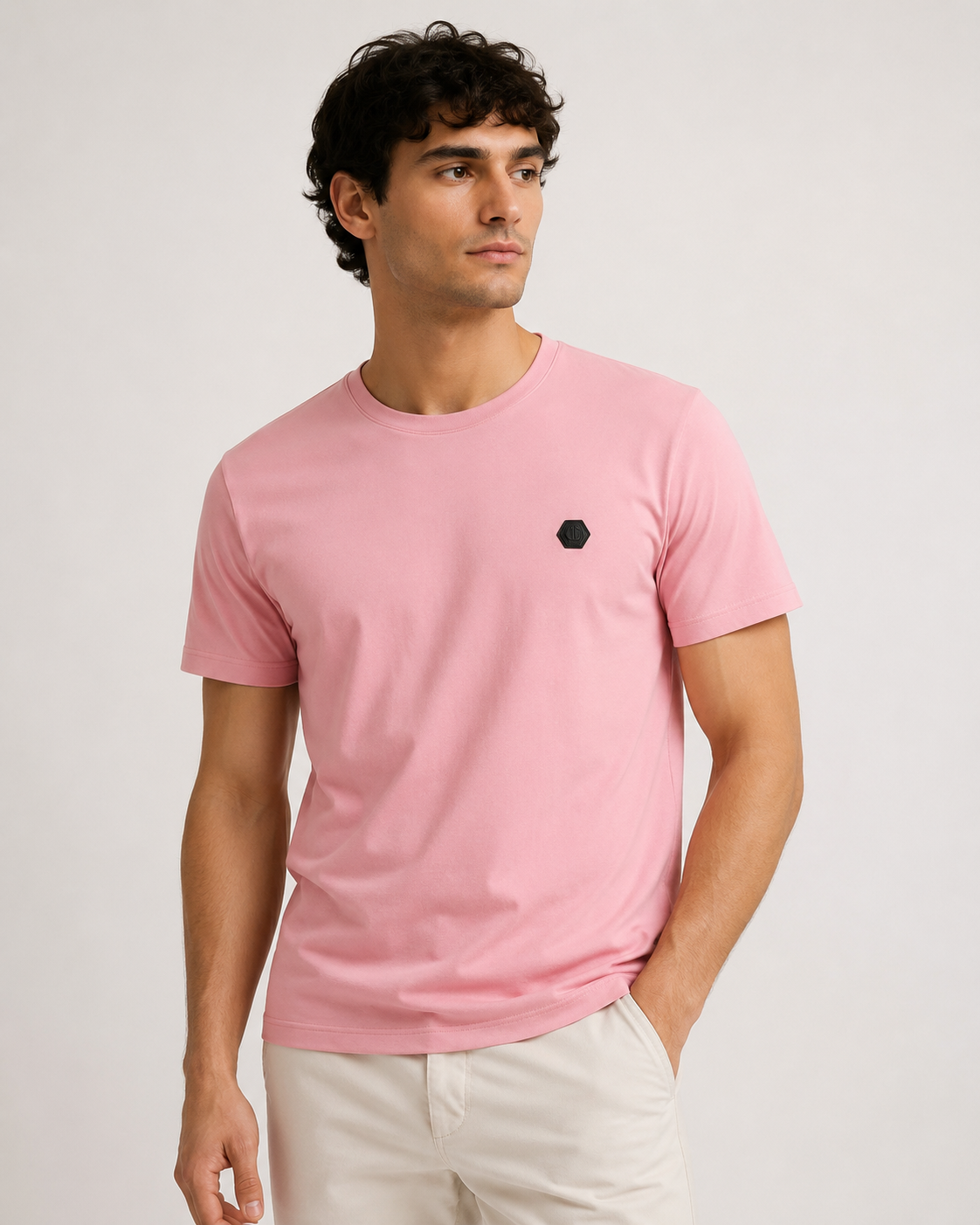 ChatGPT Image 31_07_2026, 19_15_17 T-SHIRT ROSA COM LOGÓTIPO APLICADO ICWEAR - Image 1