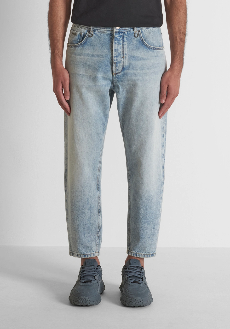 MMDT00291-FA700137-7010-1-W02295_01 CALÇAS JEANS DORIS EM DENIM AZUL ANTONY MORATO - Image 1