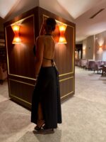 VESTIDO ASSIMÉTRICO COM DRAPEADO PRETO LANÇA PERFUME