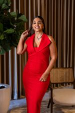 VESTIDO MIDI VERMELHO DECOTE HALTER FERRACHE