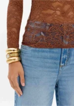 BLUSA CASTANHA EM RENDA LANÇA PERFUME - Image 3