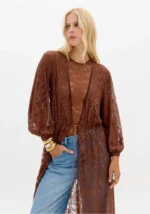 KAFTAN CASTANHO EM RENDA LANÇA PERFUME - Image 3