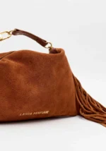 MALA CLUTCH CASTANHO CONHAQUE EM CAMURÇA COM FRANJAS LANÇA PERFUME - Image 5