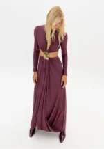 VESTIDO AMEIXA COM RECORTES E APLICAÇÃO METÁLICA LANÇA PERFUME - Image 4