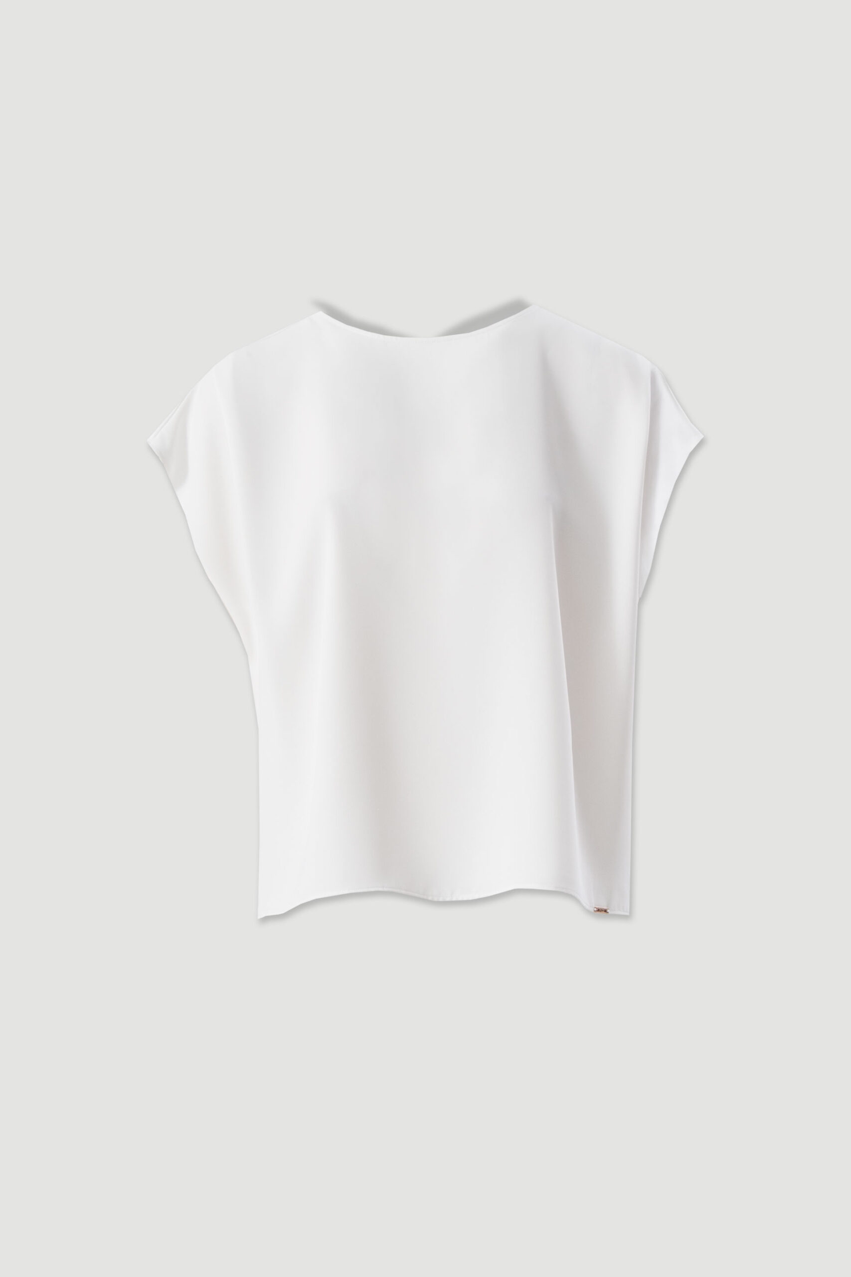 1786120306_17b52ddc00a9fc24d835e365a083e48e BLUSA BRANCA DE MANGA CURTA FERRACHE - Image 1